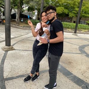 Meet your Posher, Cesar manuel